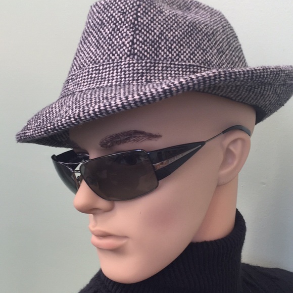 Prada Unisex Sunglasses - Picture 1 of 7